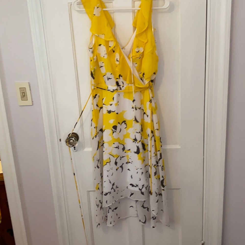 Sandra Darren Yellow Floral Faux Wrap Dress ~8 NWT